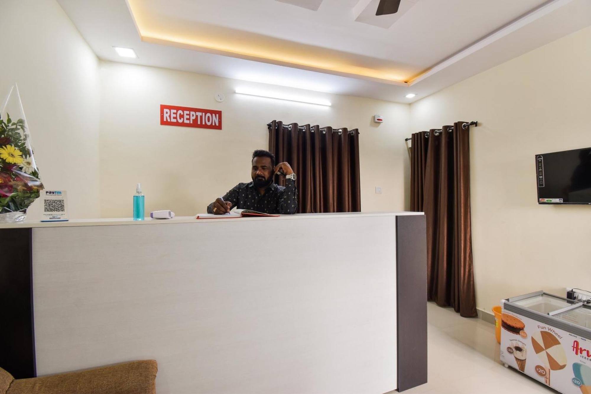 Spot On Carnival Resorts Rāipur エクステリア 写真