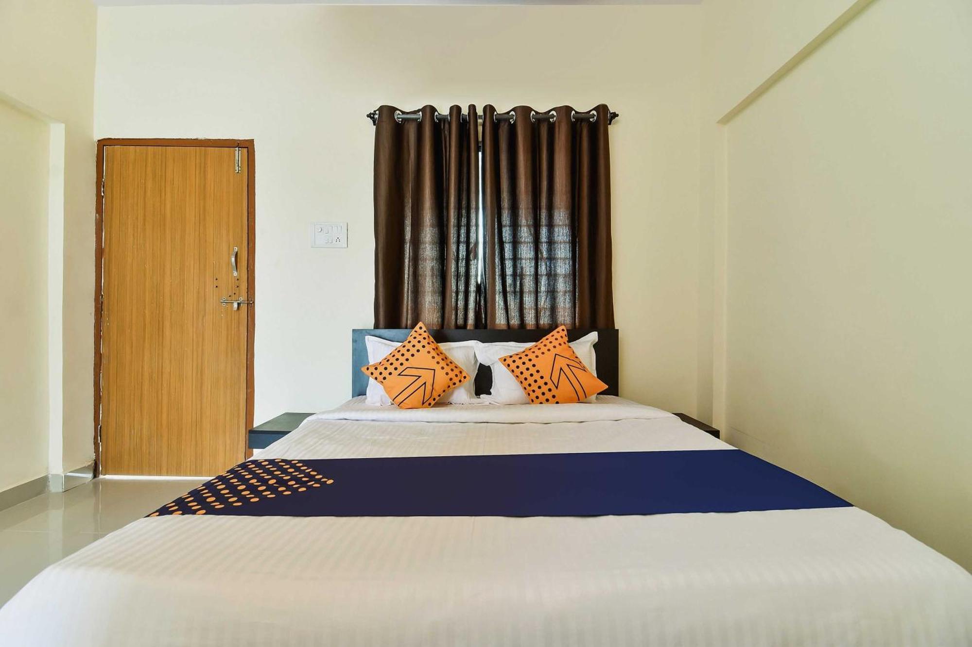 Spot On Carnival Resorts Rāipur エクステリア 写真