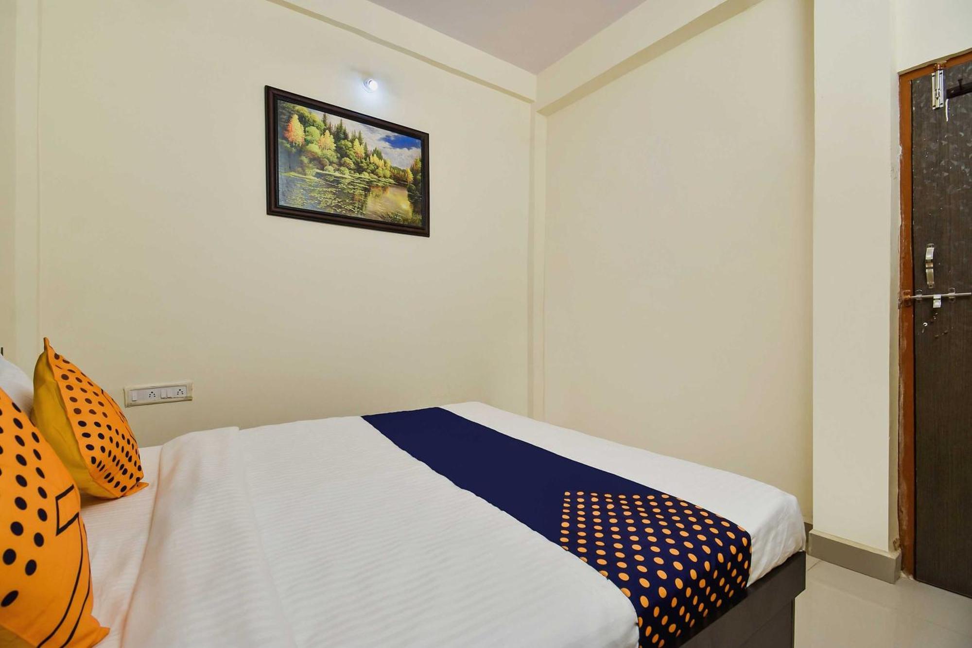 Spot On Carnival Resorts Rāipur エクステリア 写真