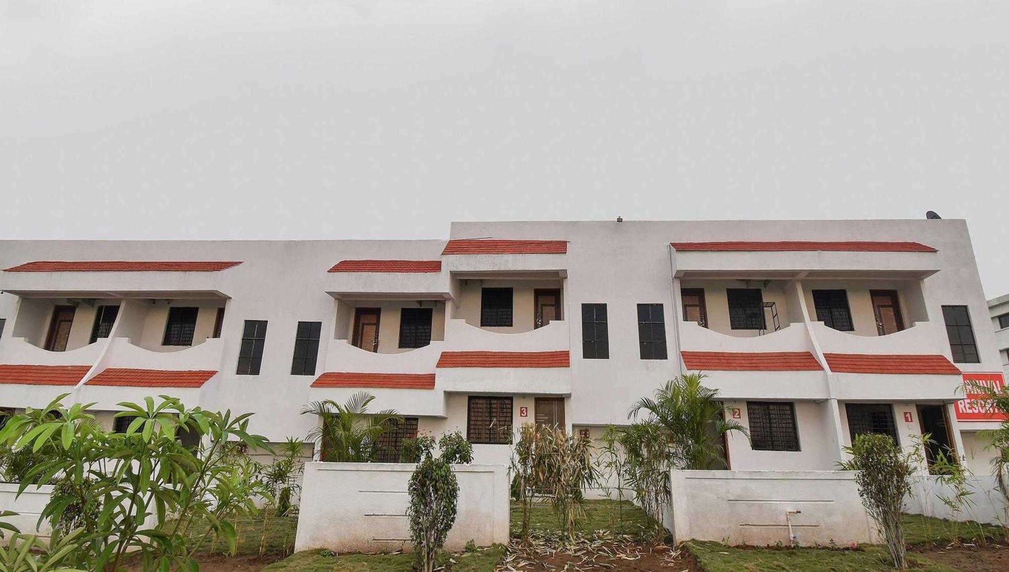 Spot On Carnival Resorts Rāipur エクステリア 写真