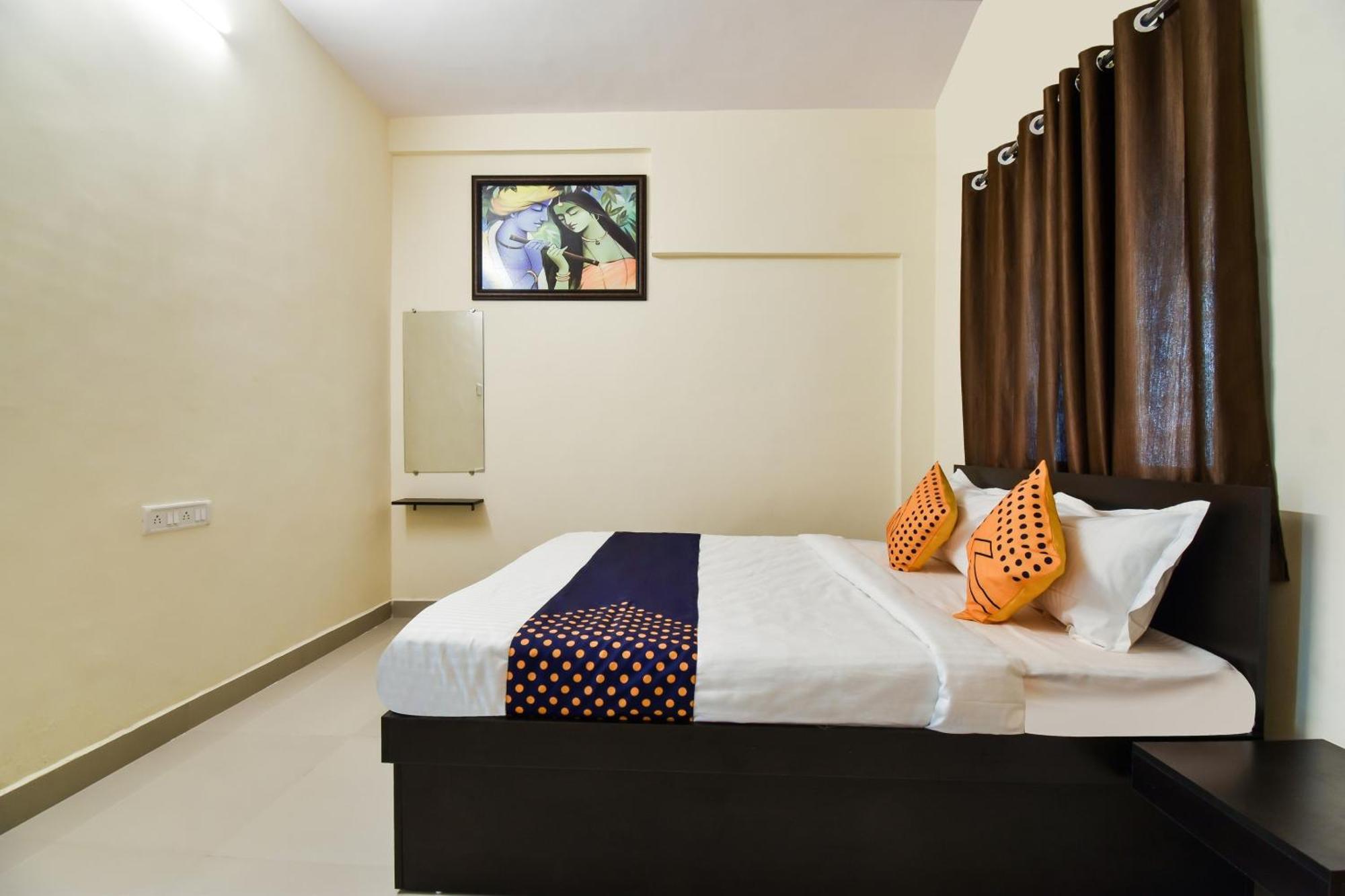 Spot On Carnival Resorts Rāipur エクステリア 写真