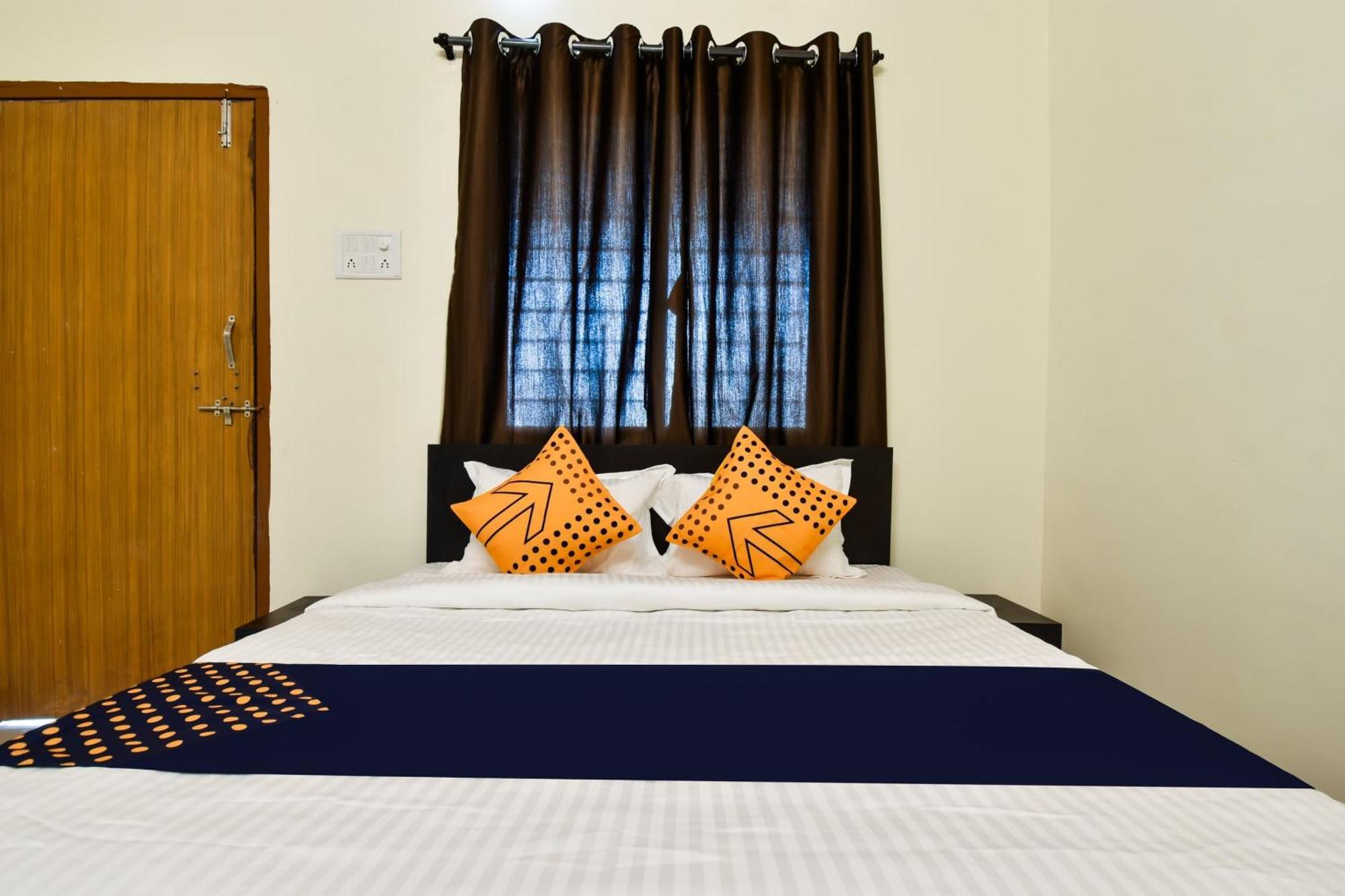 Spot On Carnival Resorts Rāipur エクステリア 写真
